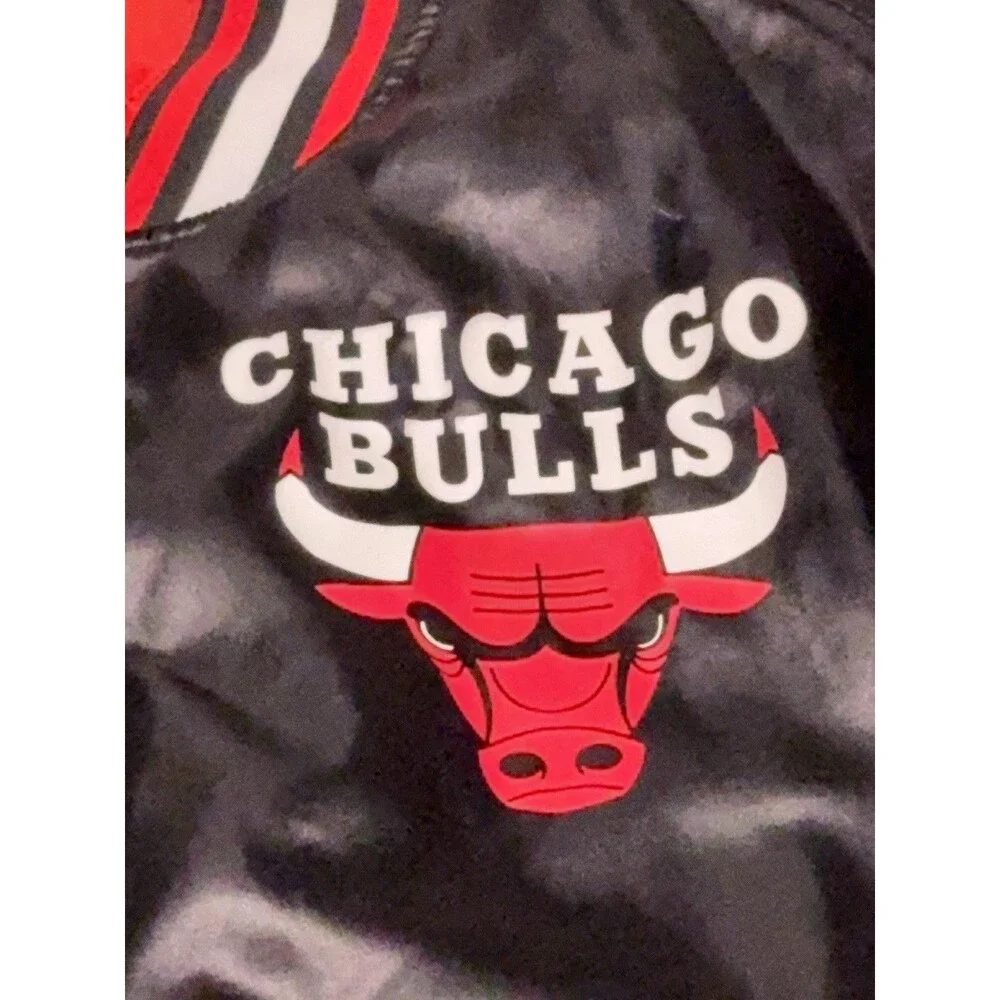 NBA Chicago Bulls Satin Varsity Jacket Ultra Official Men's Large(RRB3)